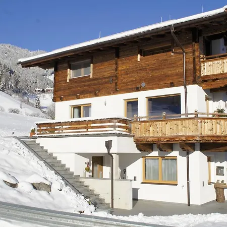 Nyaraló Bergchalet Zillertal *